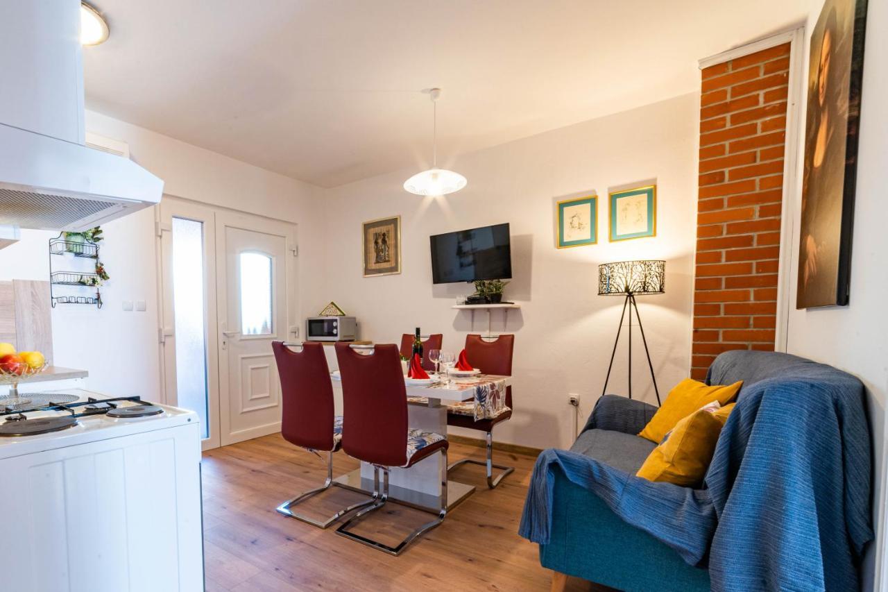 Apartment Milica Rab Town Extérieur photo