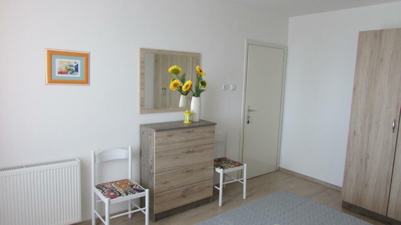 Apartment Milica Rab Town Extérieur photo